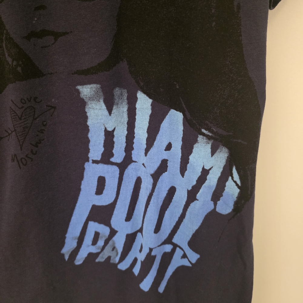 Love Moschino Graphic T-Shirt Navy “Miami Pool Party” Tee Size Medium - Picture 5 of 12